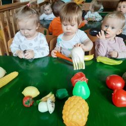 Ćwiczenia "Poznajemy owoce i warzywa"