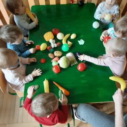Ćwiczenia "Poznajemy owoce i warzywa"