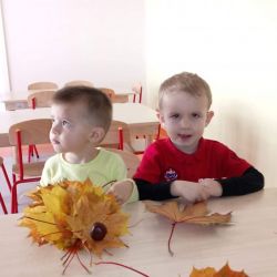 Praca  manualna "Jesienna gąsienica"